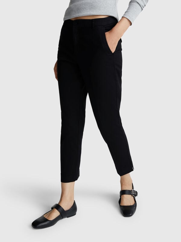 Chinos cropped em algodão stretch Mulher