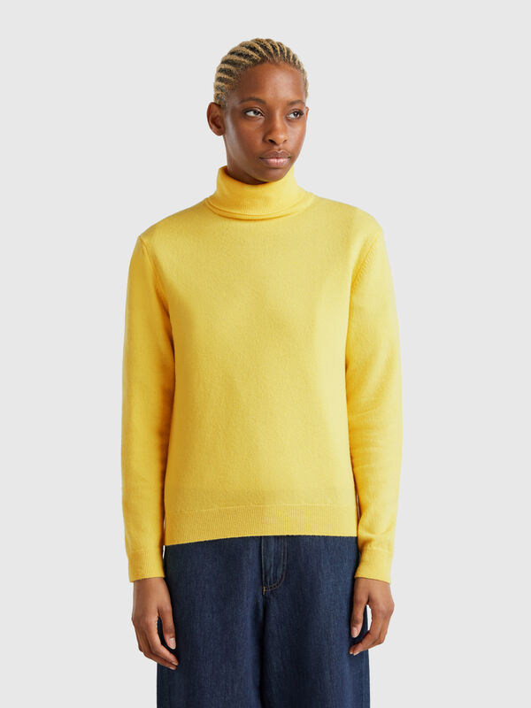 Camisola de gola alta amarela em pura lã Merino Mulher