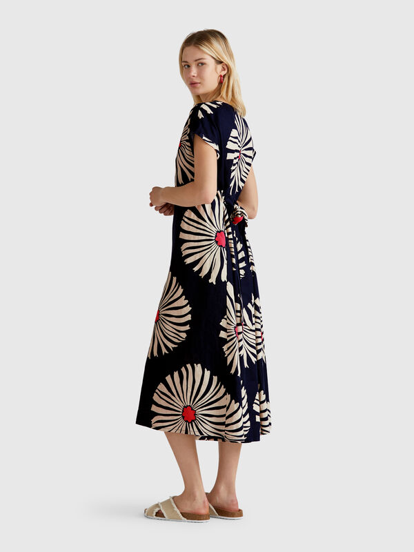 Vestido de linho estampado Mulher