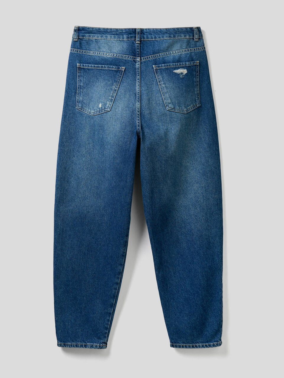 Jeans carrot fit em denim 100% algodão image number 2