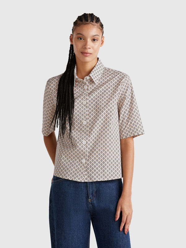 Camisa padrão em algodão leve Mulher