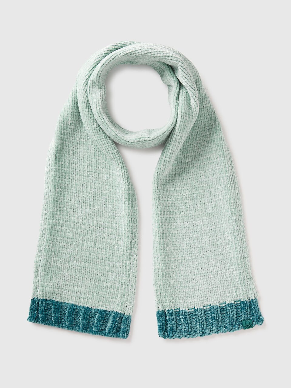 SCARF Menino image number null