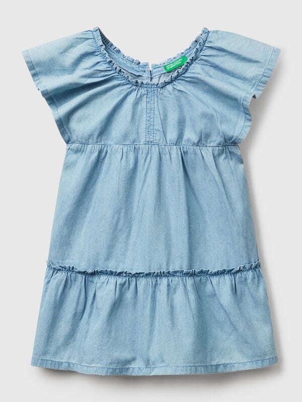 Vestido em chambray com folho Menina