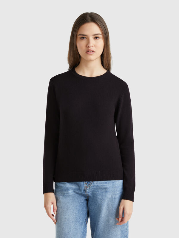 Camisola de gola redonda preta em lã Merino Mulher