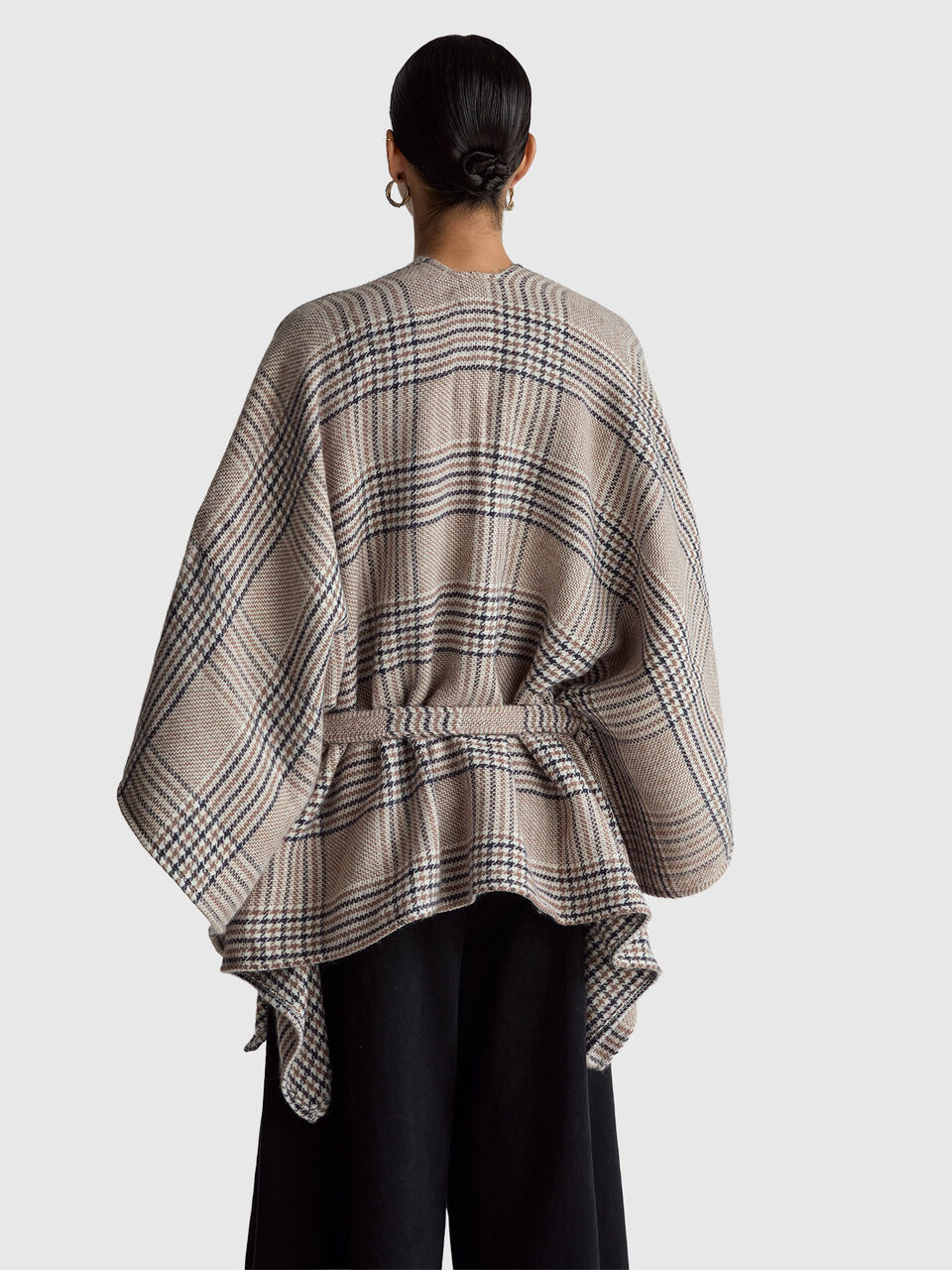 CAPE Mulher image number null