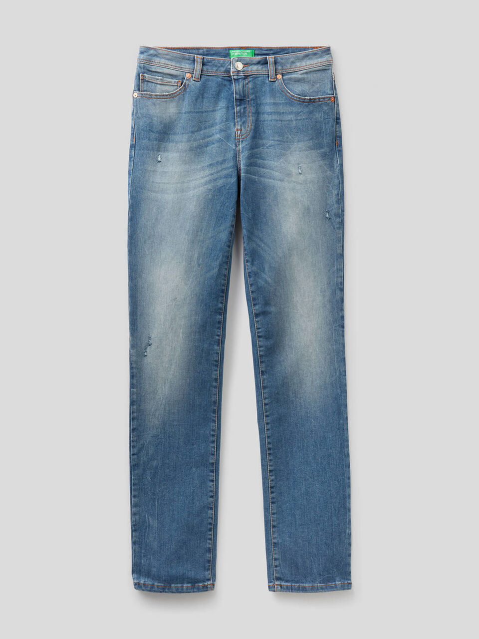 Jeans de perna direita em denim stretch image number 1