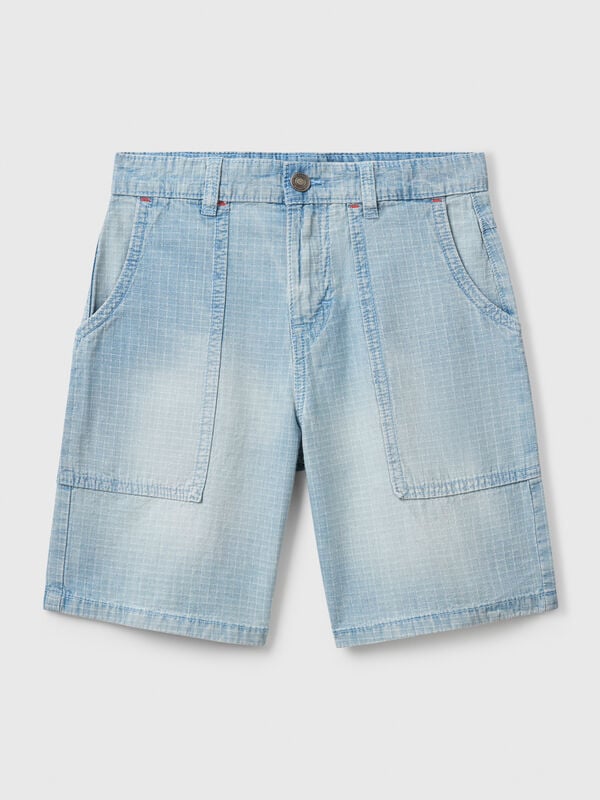 Bermudas straight aos quadrados Menino