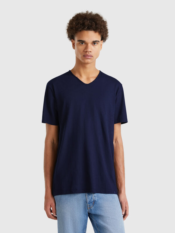 T-shirt 100% algodão com decote em V Homem