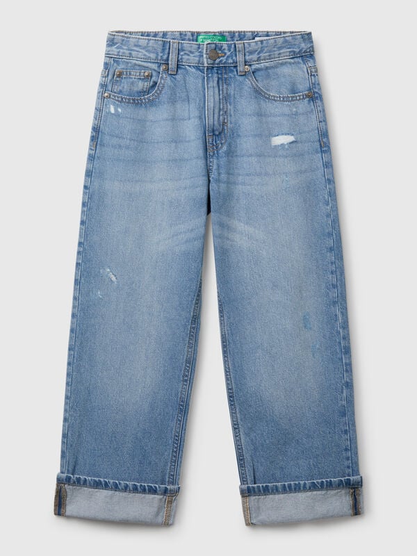 Jeans straight com rasgos Menino
