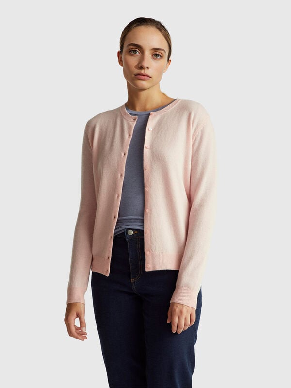 Cardigã de gola redonda rosa pó em pura lã Merino Mulher