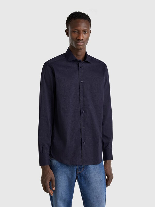 Camisa padrão slim fit Homem