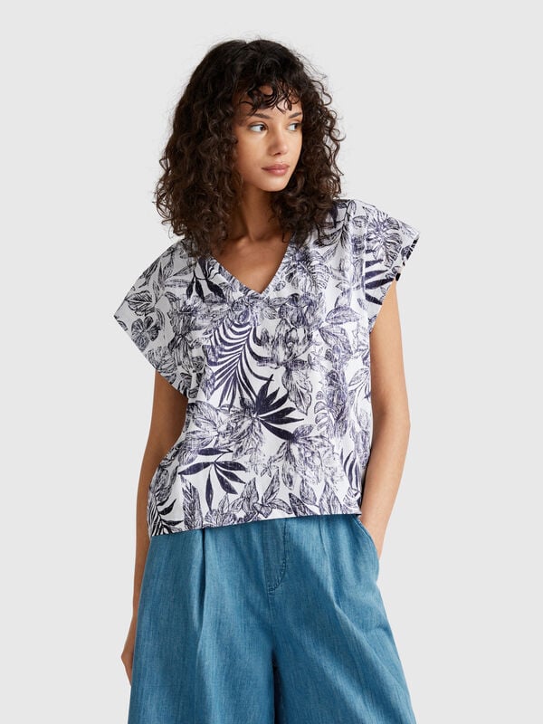 T-shirt com estampa de flores Mulher