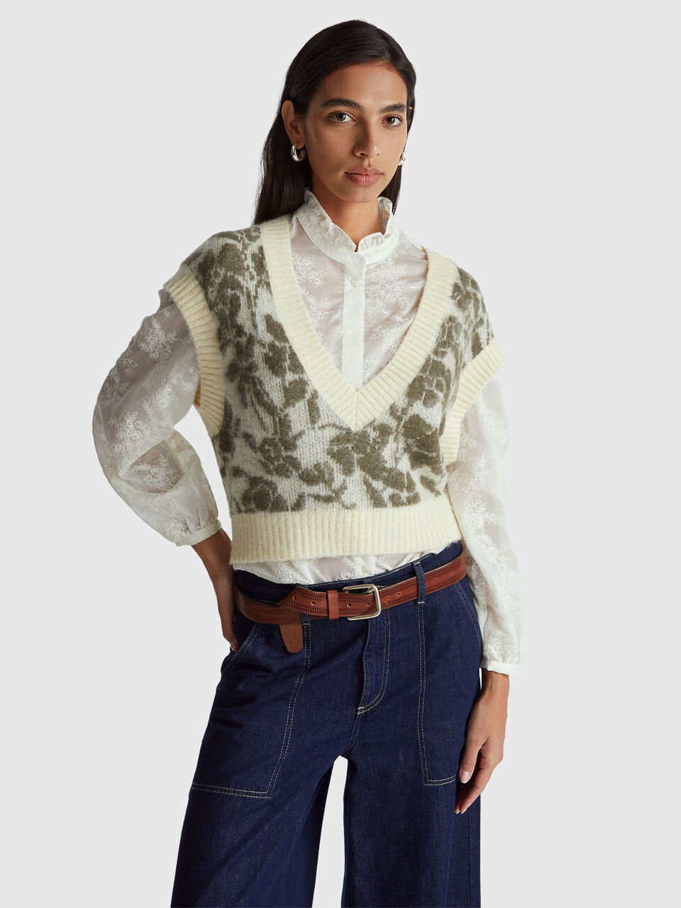 S/L V NECK SWEATER Mulher image number null