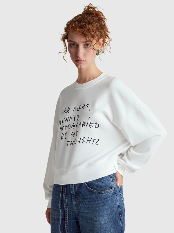 White sweatshirt with Coco Capitán embroidery White sweatshirt with Coco Capitán embroidery Mulher