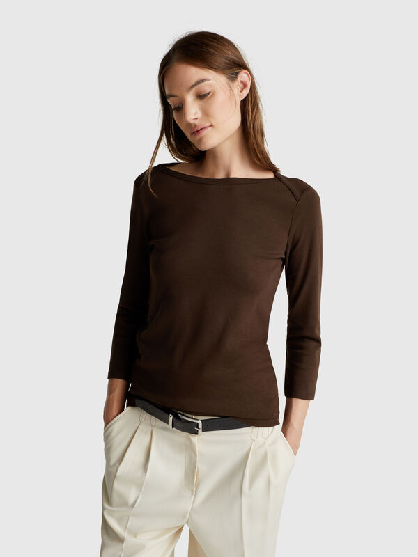 T-shirt com decote à barco Mulher