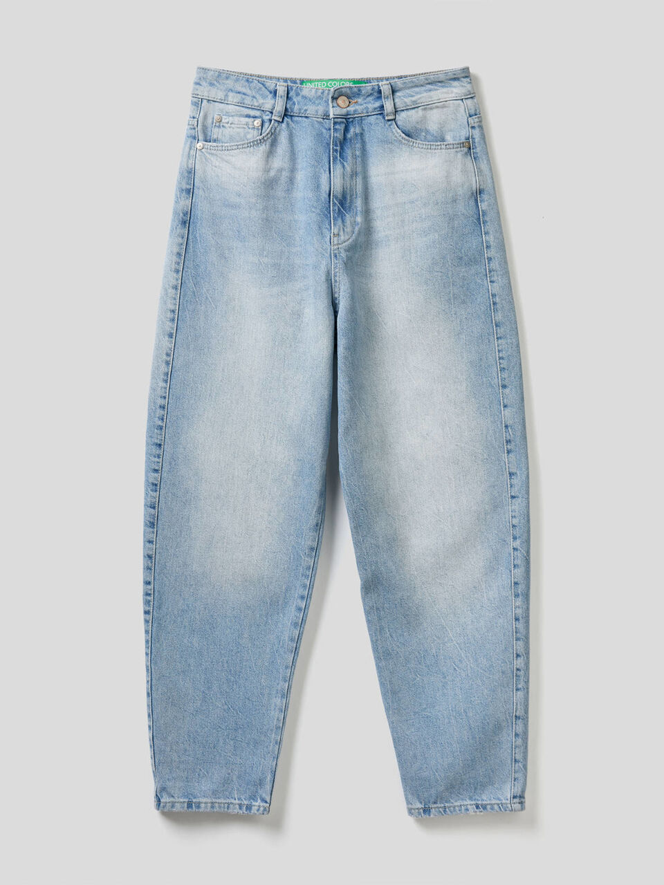 Jeans carrot fit em denim 100% algodão image number 1