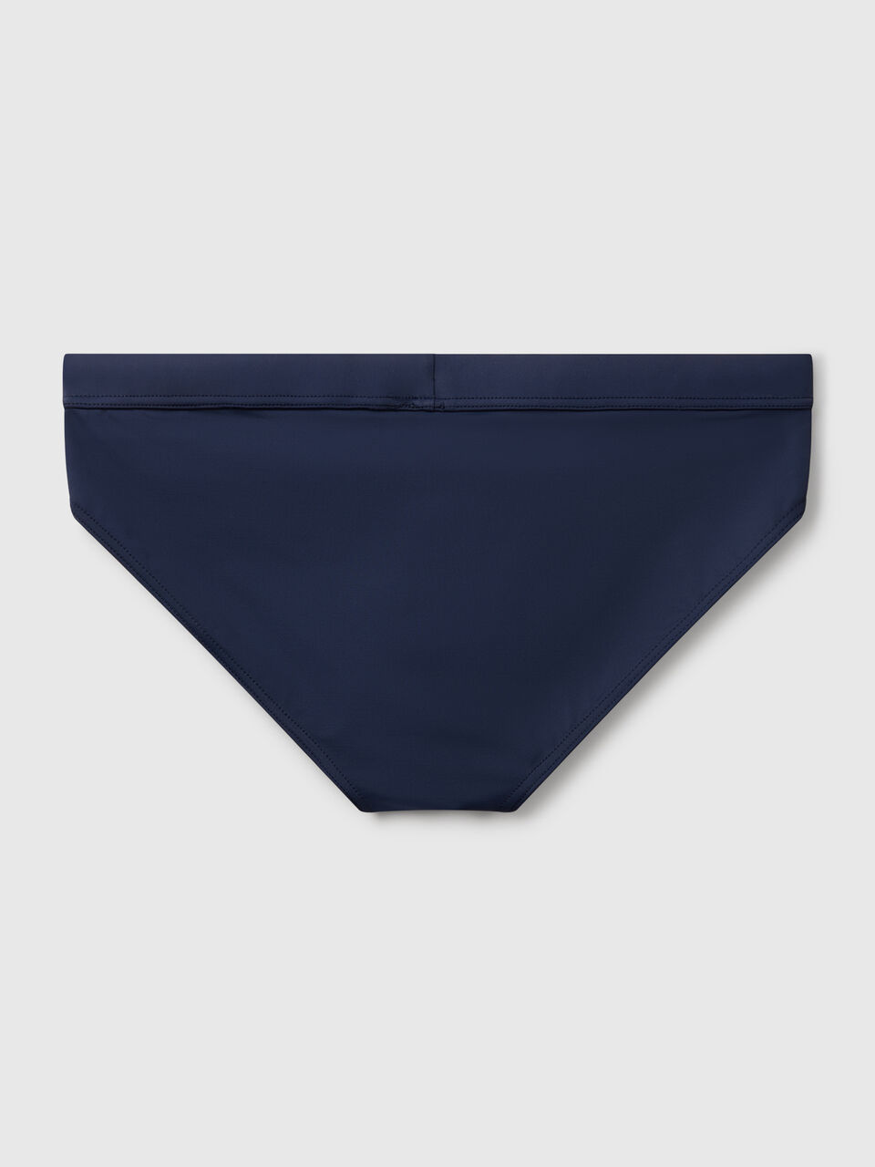 SWIMMING BRIEFS Homem image number 2