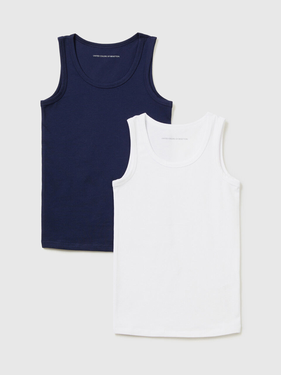 Duas t-shirts sem mangas em algodão stretch