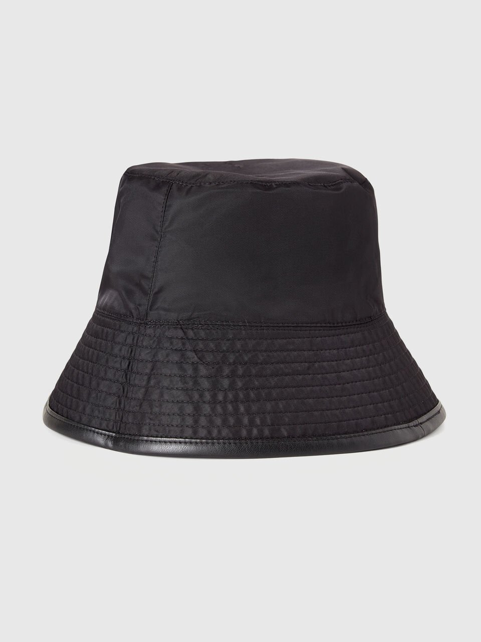 HAT Homem image number 2