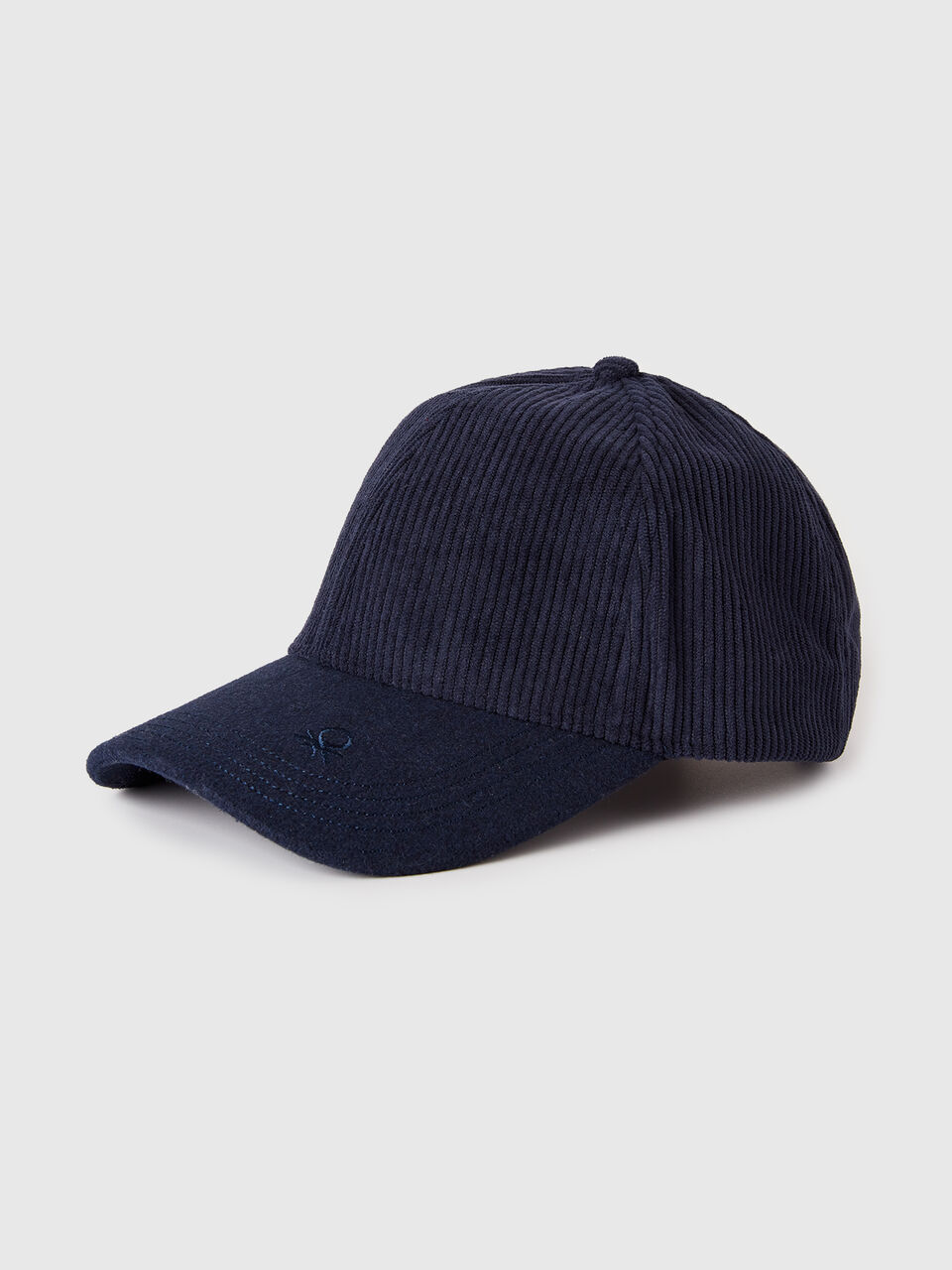 CAP WITH VISOR Homem image number 1