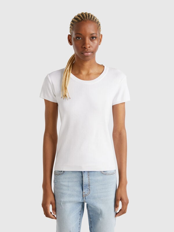 Camisola branca com manga curta Mulher