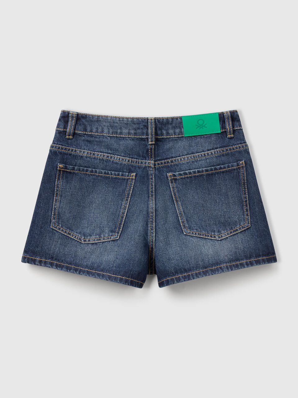 SHORTS Mulher image number 2