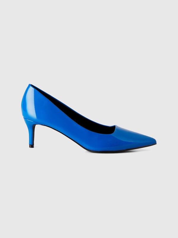 Sapatos decolleté azul-escuro de salto em verniz Mulher