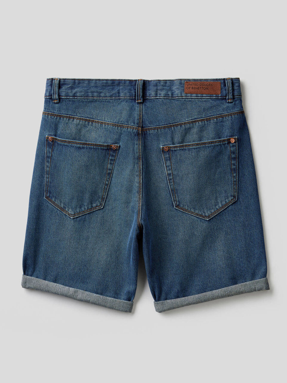 Bermudas em denim 100% algodão image number 2
