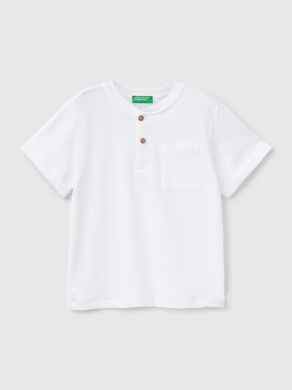 T-shirt com carcela de botões Menino