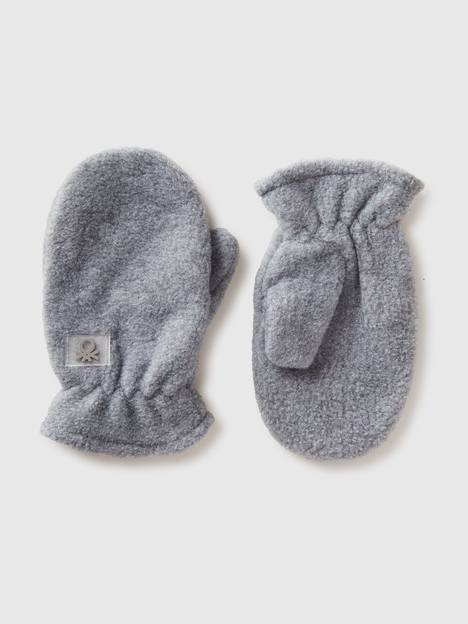 GLOVES Menino image number null