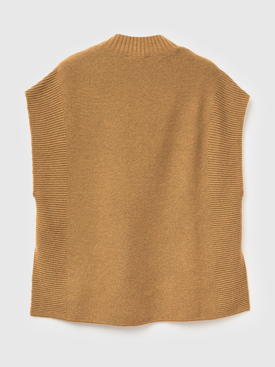 SLEEVELESS SWEATER Mulher image number 2