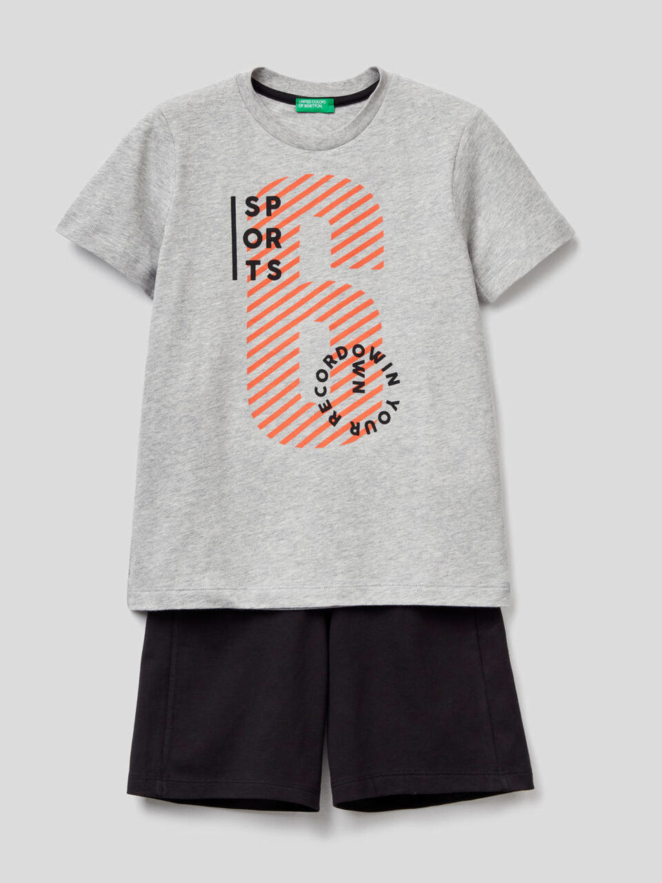 Conjunto t-shirt e bermudas image number 1
