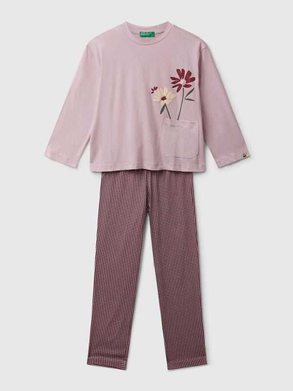 Pijama com estampa flor Menina