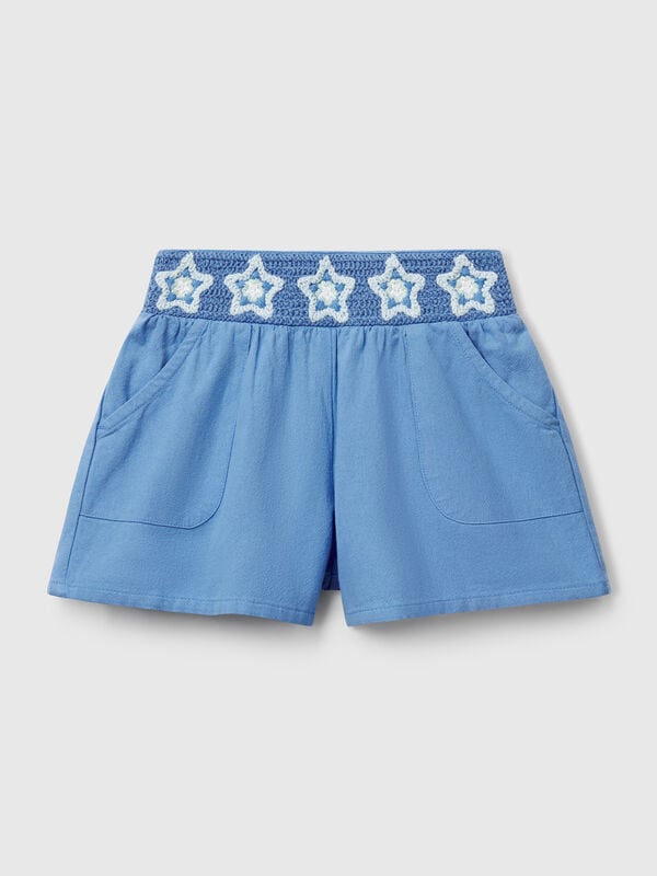 Calças curtas com flores macramé Menina