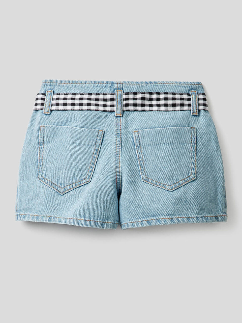 Bermudas com cinto vichy image number null