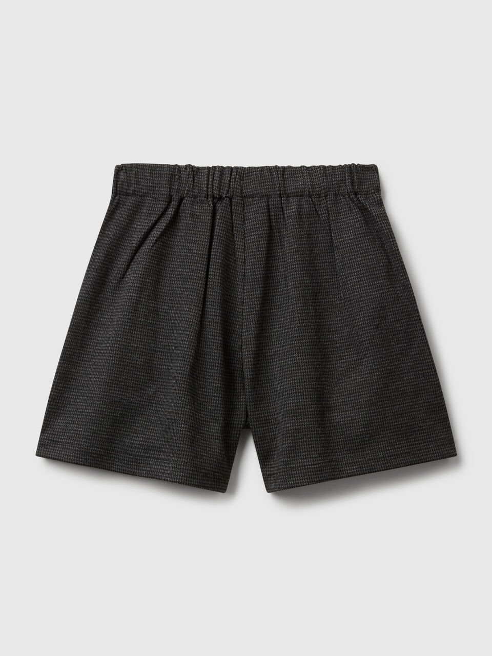 SHORTS Menina image number null