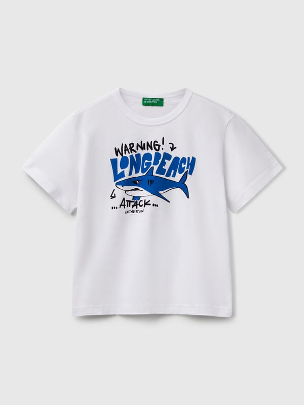 T-shirt com estampa fluorescente Menino