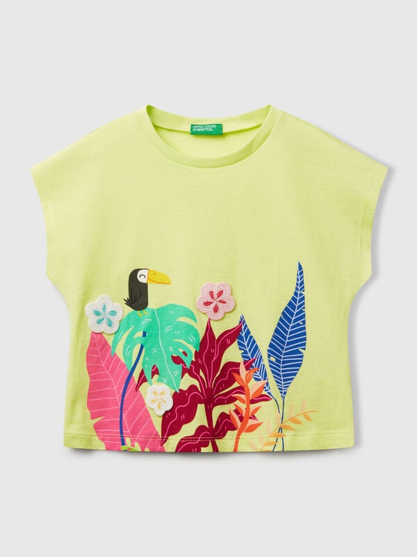 T-shirt com estampa e aplicações crochê Menina