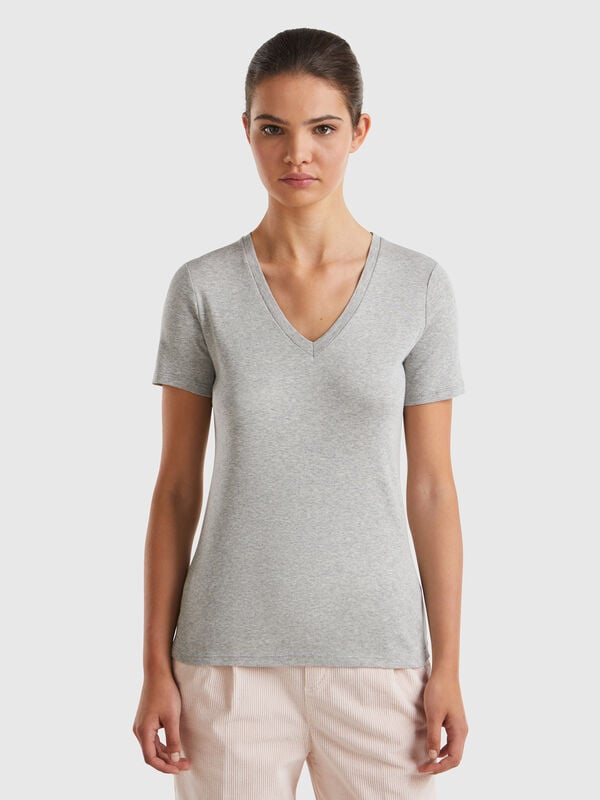 T-shirt em algodão puro com decote em V Mulher