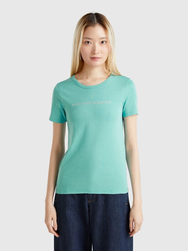T-shirt 100% algodão com estampa logótipo glitter Mulher