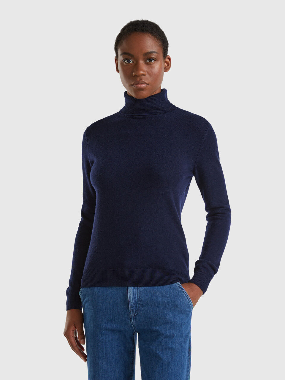 Camisola de gola alta azul-escuro em pura lã Merino personalizável