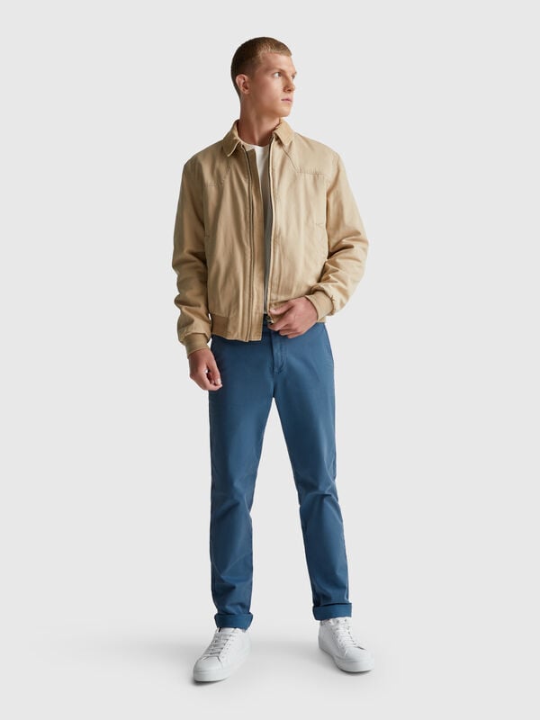 Chinos slim fit em algodão Homem