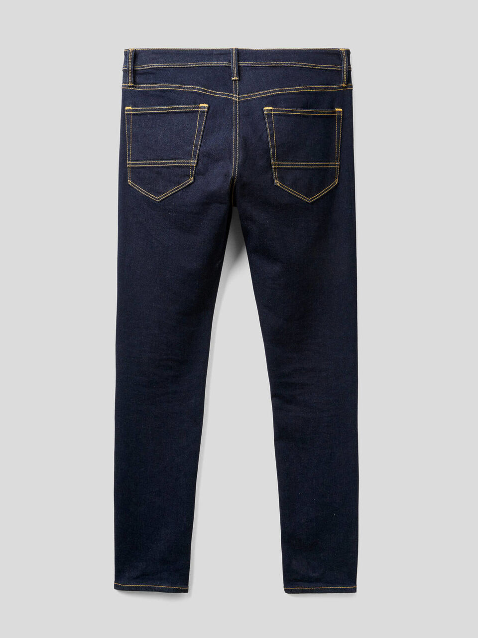 Jeans slim fit cinco bolsos image number 2