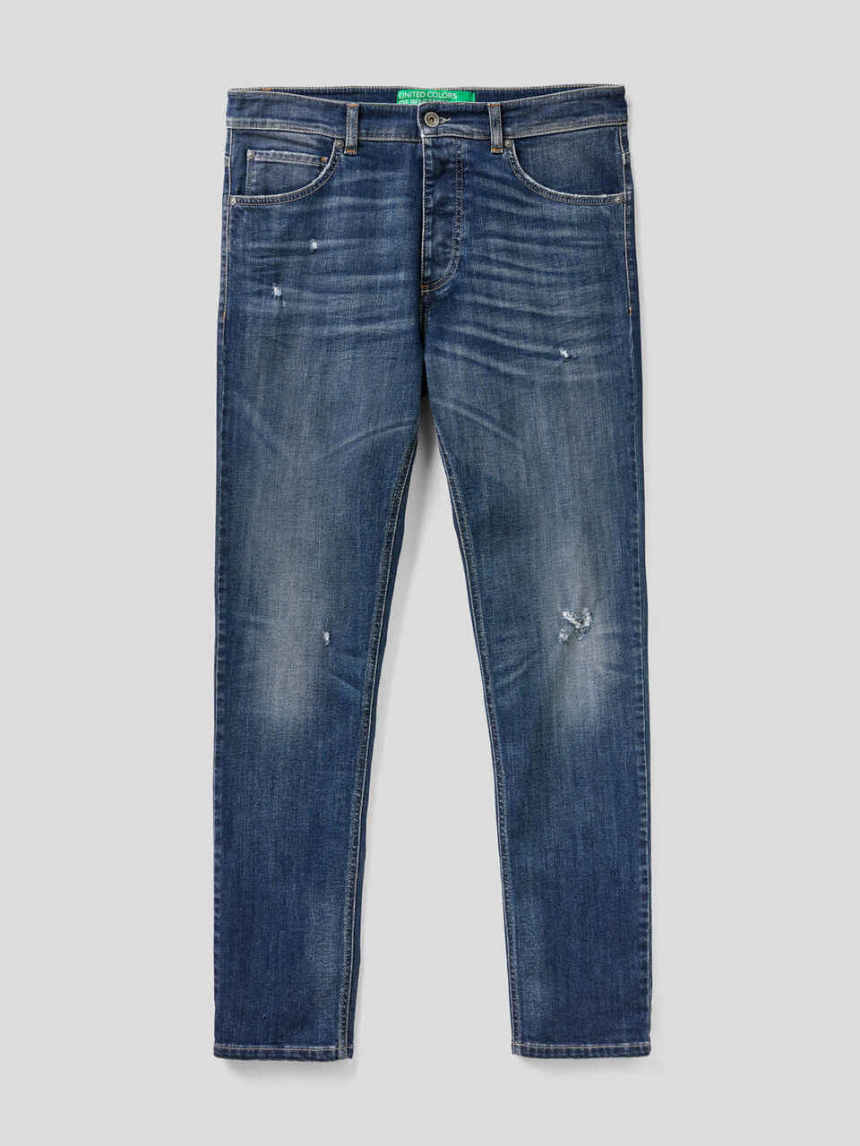 Jeans slim fit com cintura regular image number 1