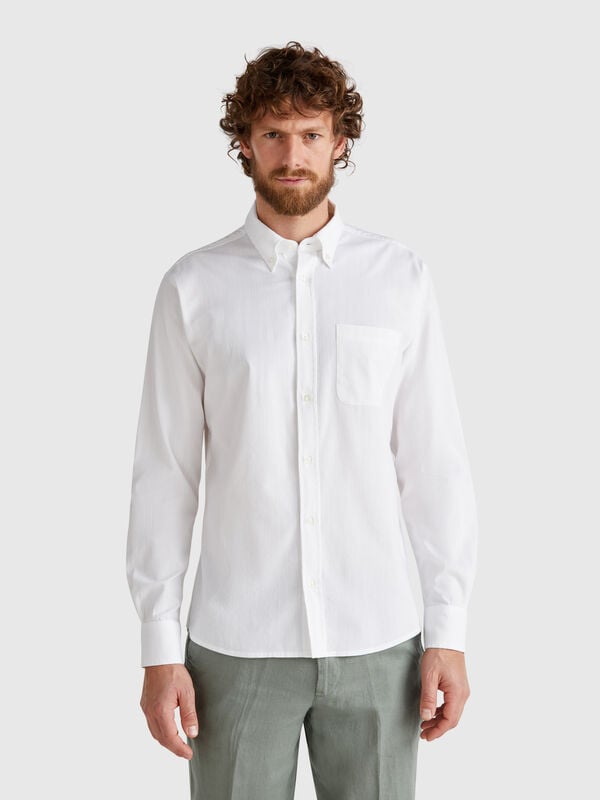 Camisa regular fit button-down Homem