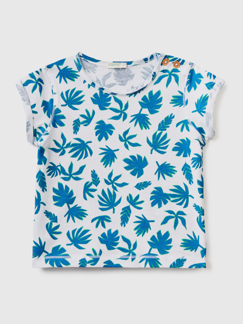 T-shirt com estampa tropical