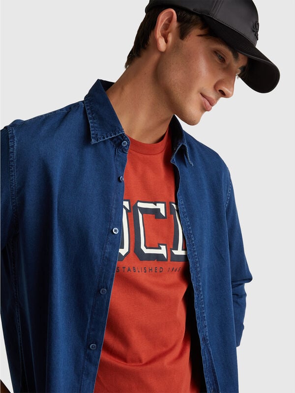 Camisa em chambray Homem