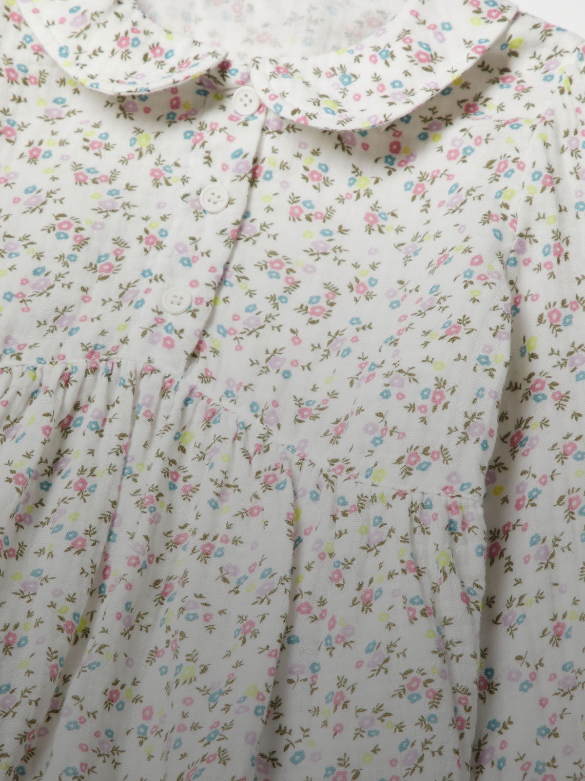 nova coleção <span class="text-l playful">bebé menina</span> benetton