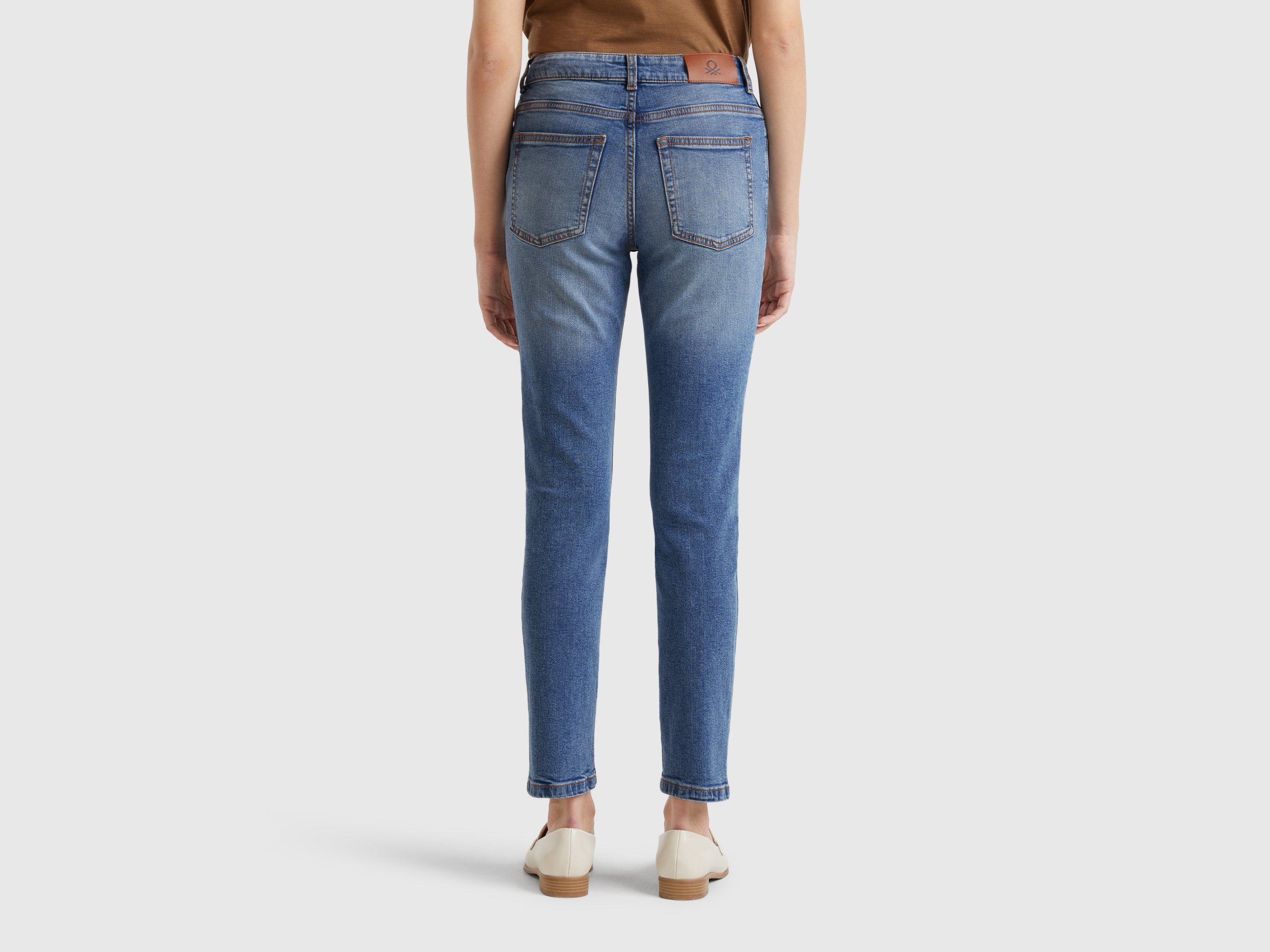 Benetton, Τζιν Bootcut Από Ανάμεικτο Ανακυκλωμένο Βαμβακερό, size 33, Γαλαζιο, Γυναικεία φωτογραφία