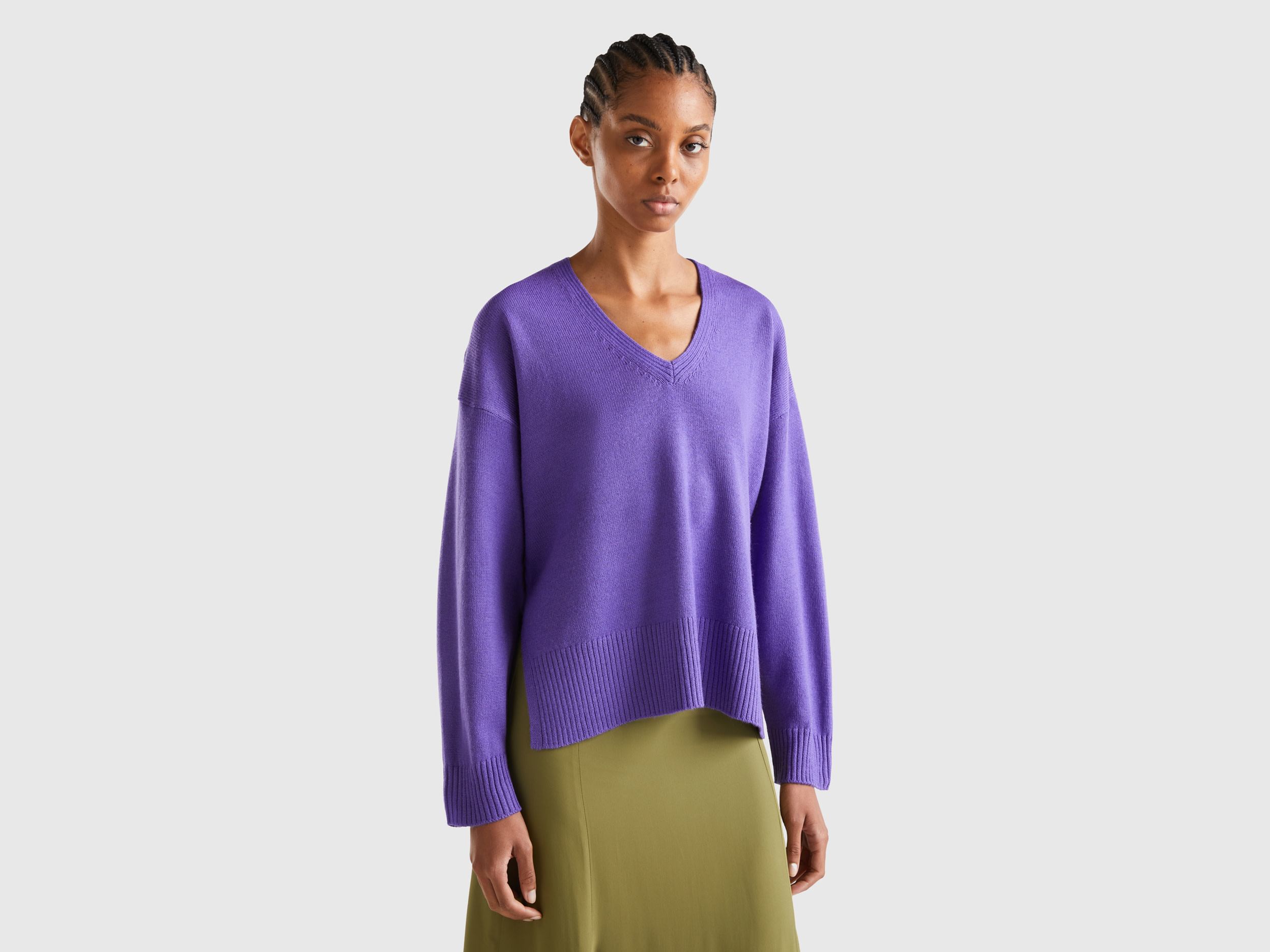 Benetton, Oversized Fit V-neck Sweater, size M-L, Violet, Women